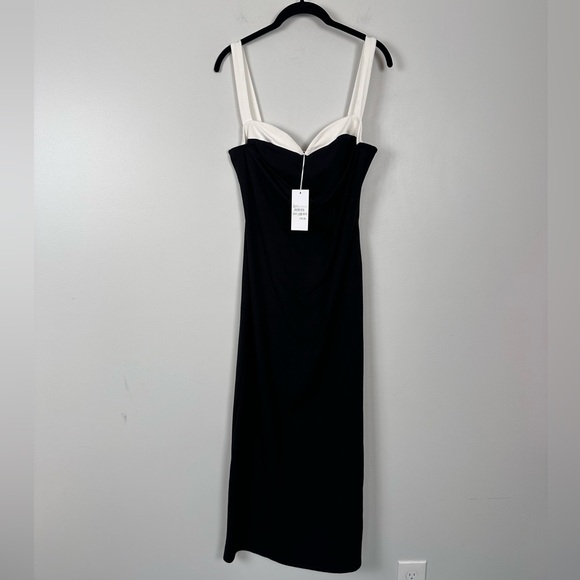 REFORMATION Nelle Knit Dress - Picture 5 of 10